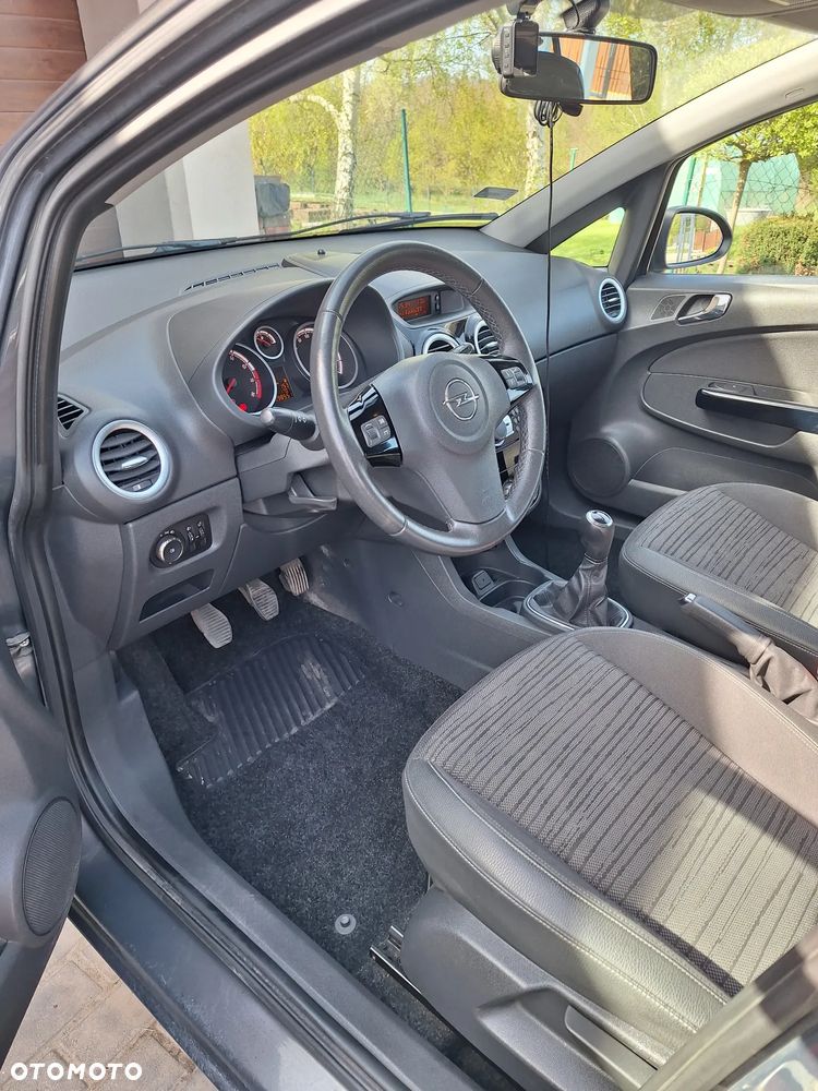 Opel Corsa 1.4 16V Graphite - 6