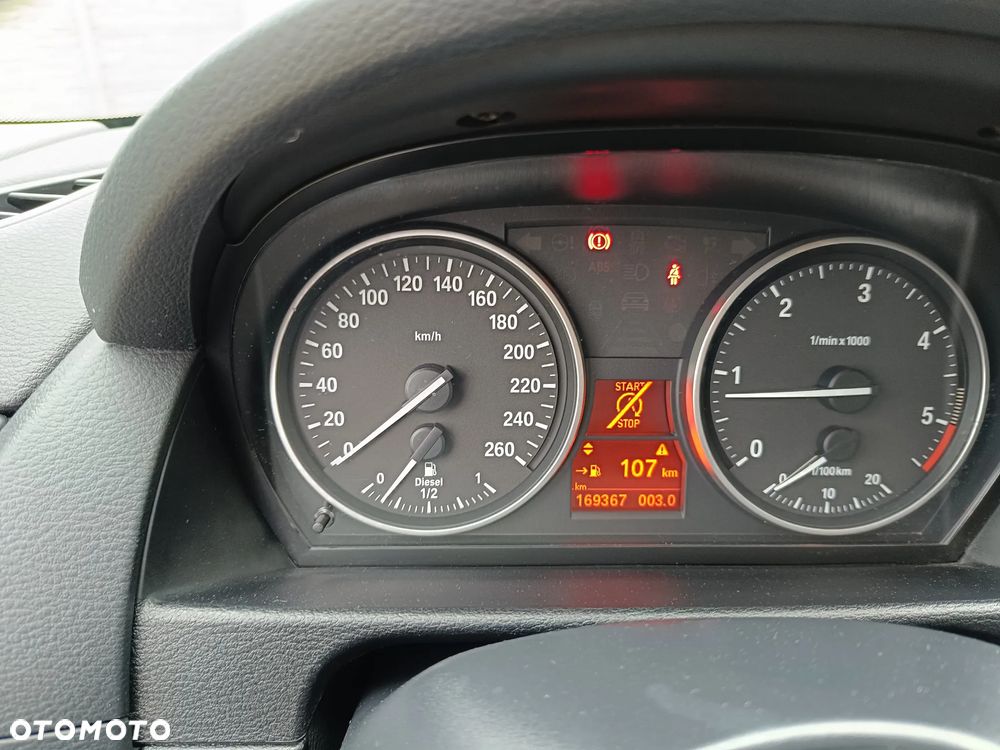 BMW X1 sDrive18d xLine - 17