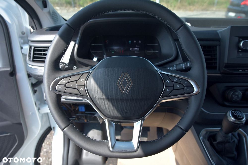Renault Trafic - 11