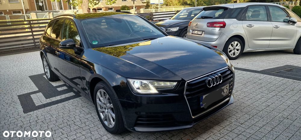 Audi A4 Avant - 11