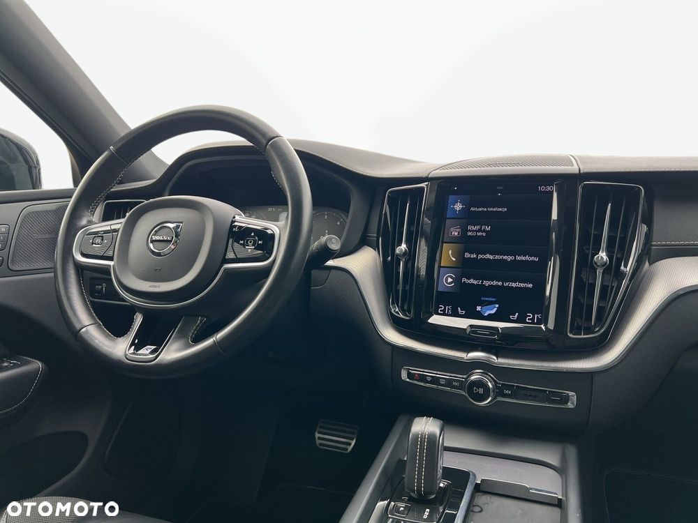 Volvo XC 60 B4 D AWD R-Design - 27