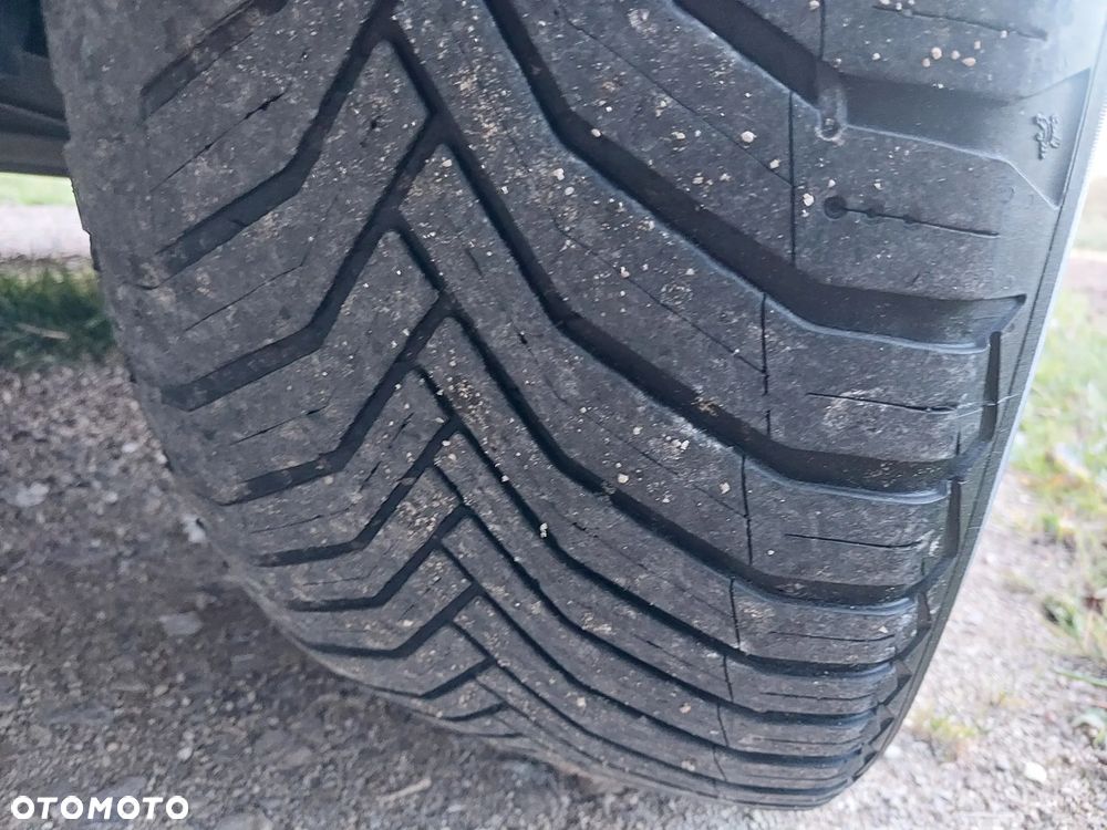 Peugeot 3008 1.6 PureTech HYbrid Allure S&S EAT8 - 28