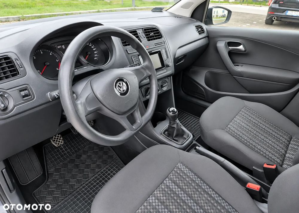 Volkswagen Polo - 7