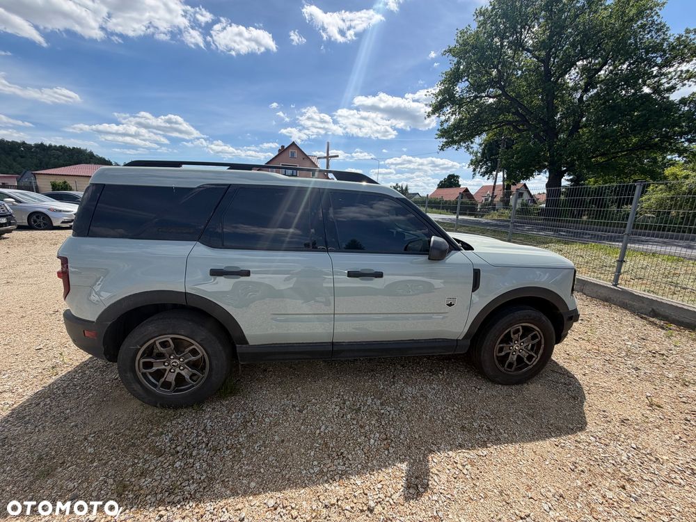 Ford Bronco - 4