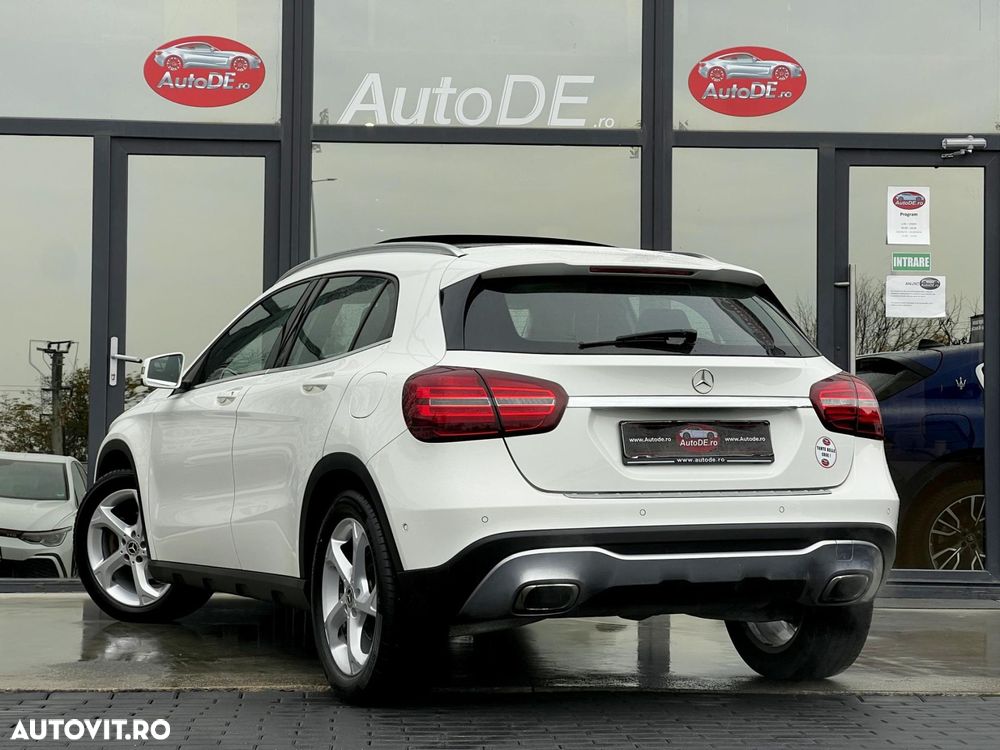 Mercedes-Benz GLA 180 7G-DCT Urban - 3