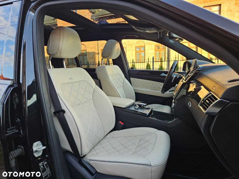 Mercedes-Benz GLS 350 d 4-Matic - 8