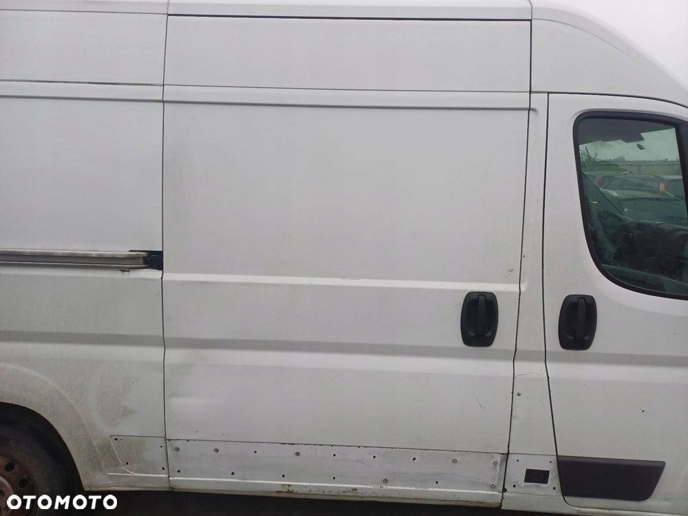 DRZWI KOMPLETNE PRZESUWNE PRAWE FIAT DUCATO III 210 - 1
