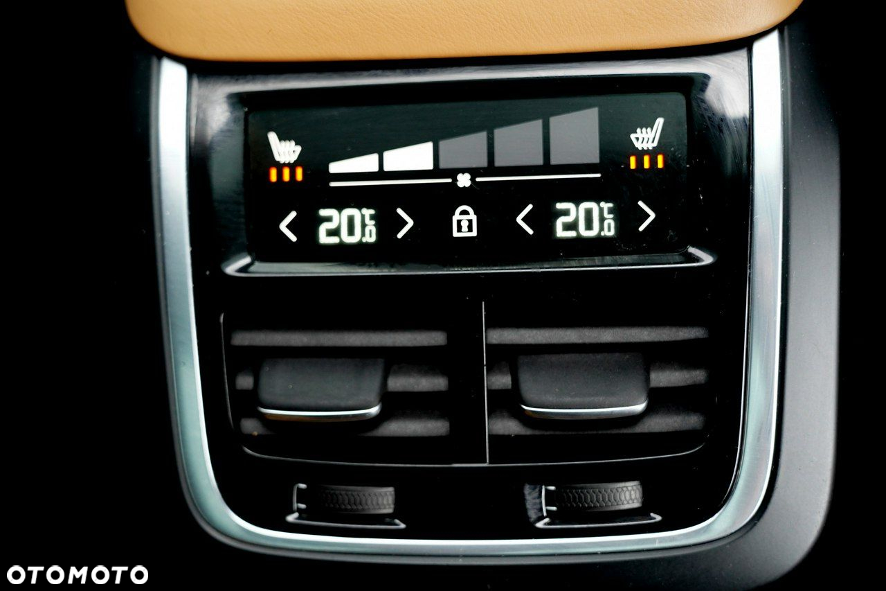 Volvo XC 90 D5 AWD Inscription 7os - 24