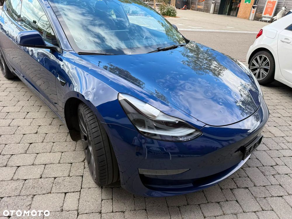 Tesla Model 3 Langstreckenbatterie Allradantrieb Dual Motor Performance - 6