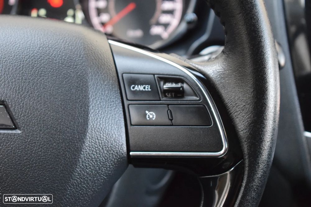 Mitsubishi ASX 1.6 DI-D Intense Black Edition - 48