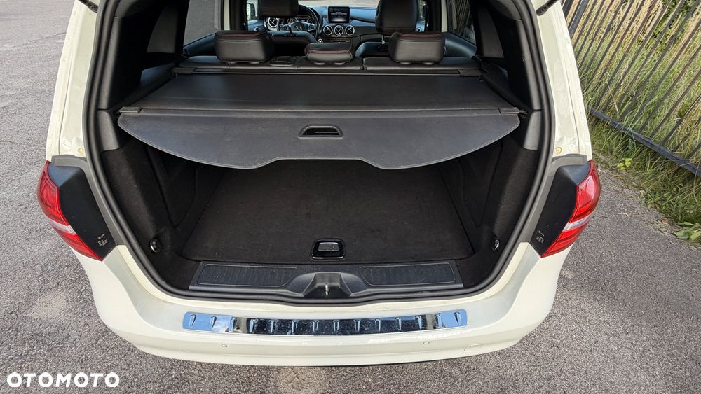 Mercedes-Benz Klasa B 220 d 7G-DCT AMG Line - 23