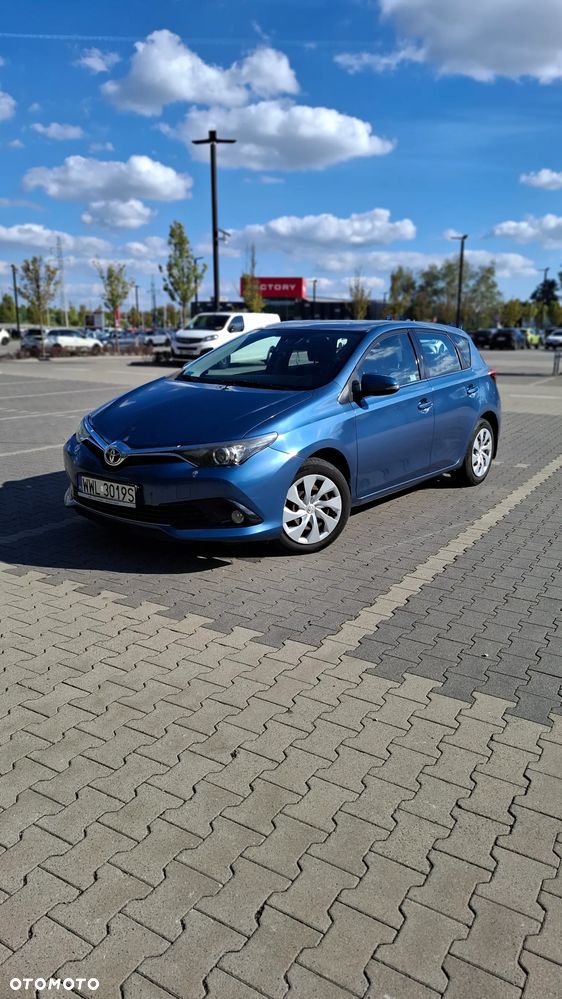 Toyota Auris 1.6 Premium - 1