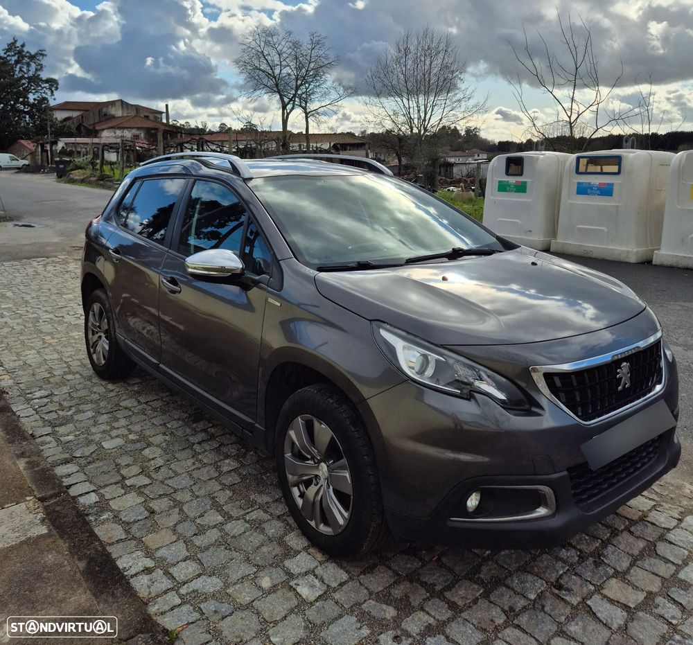 Peugeot 2008 1.2 PureTech Allure - 3