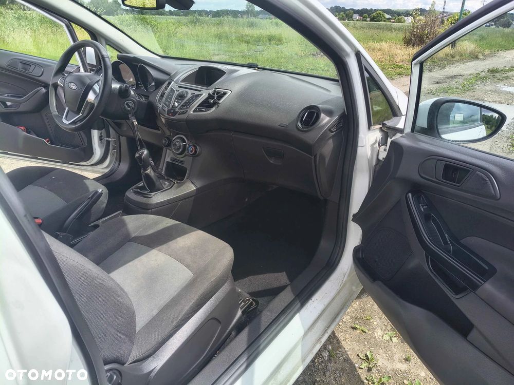 Ford Fiesta 1.5 TDCi Titanium - 9