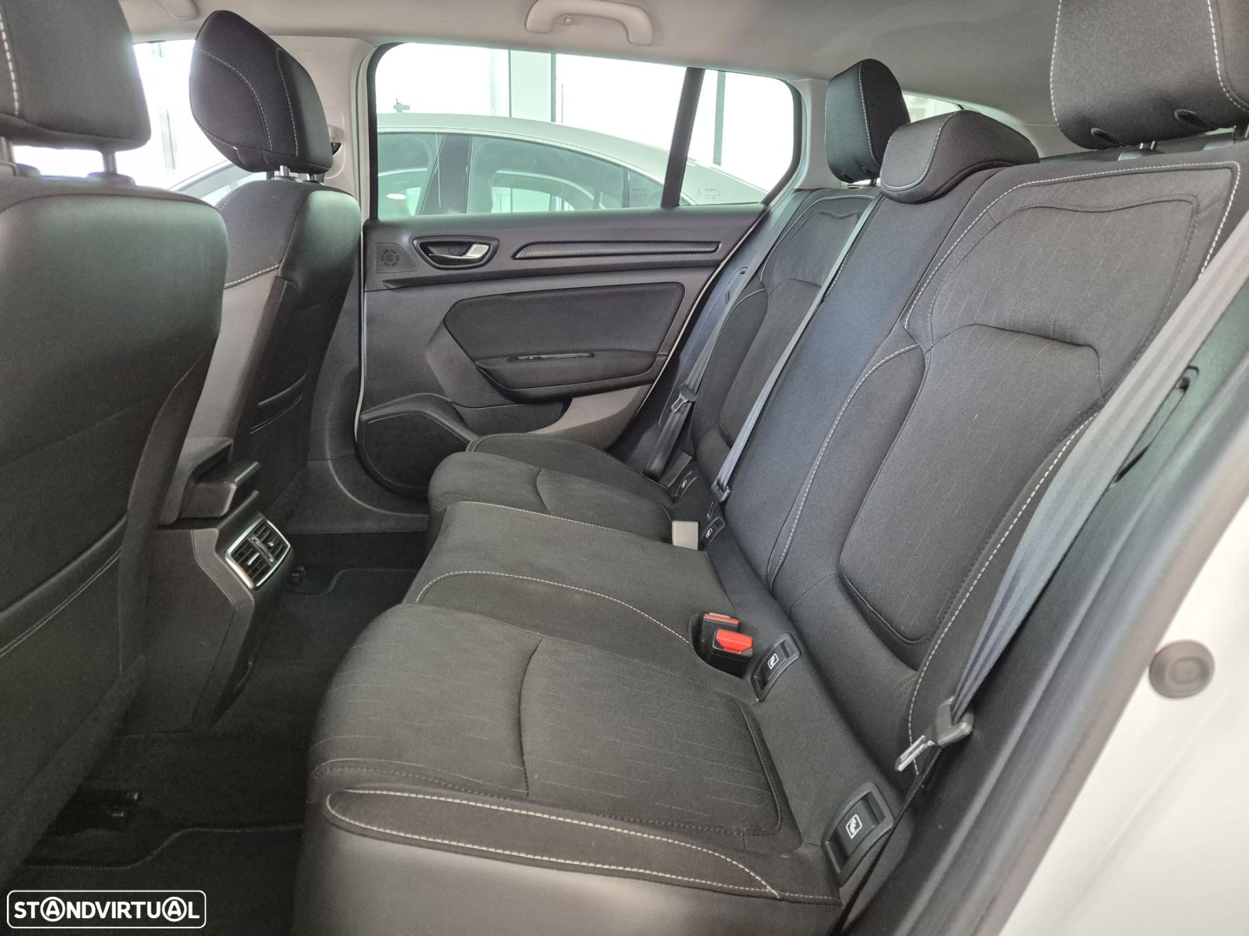Renault Mégane Sport Tourer 1.5 Blue dCi Limited - 9