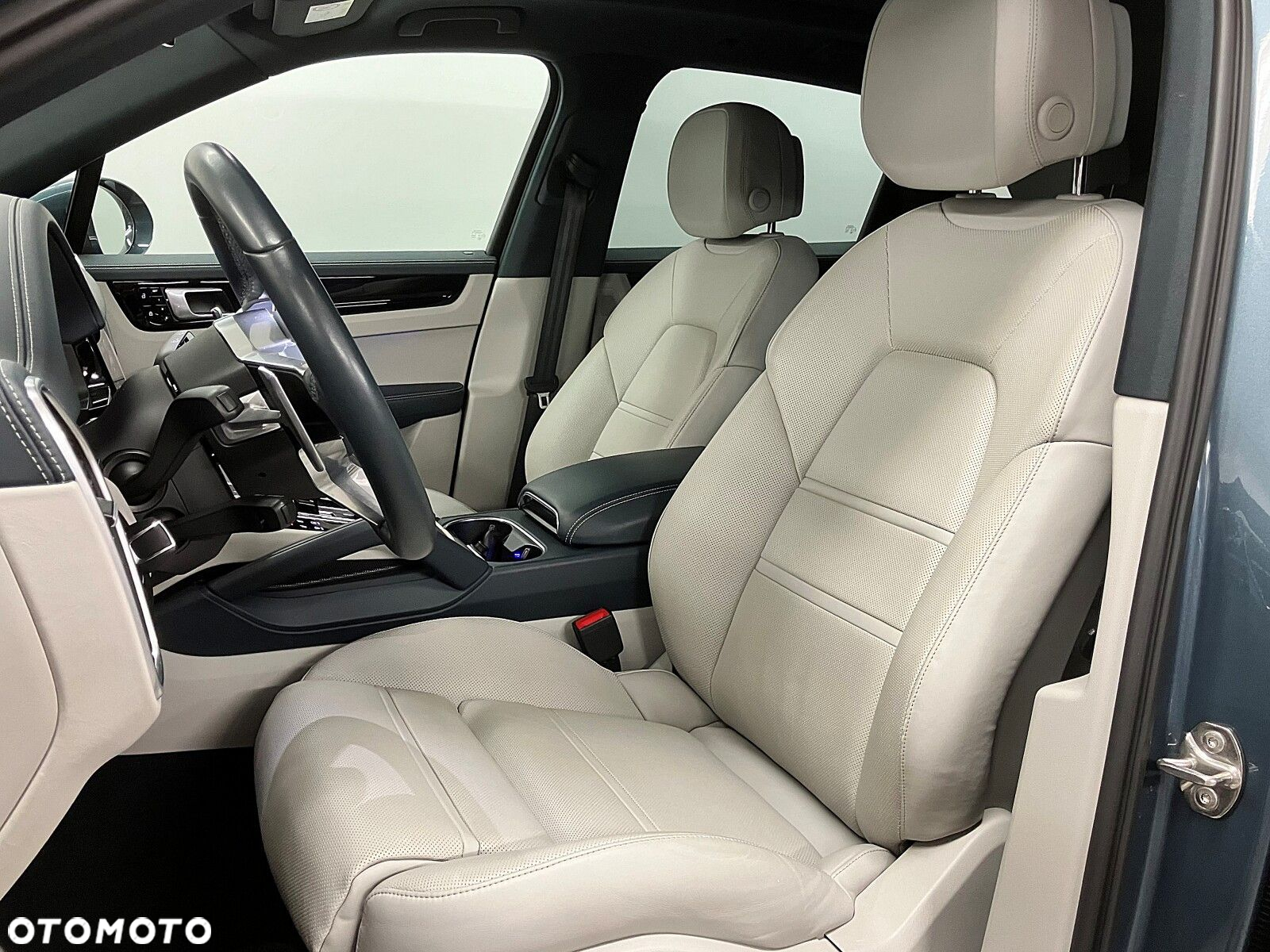 Porsche Cayenne - 17