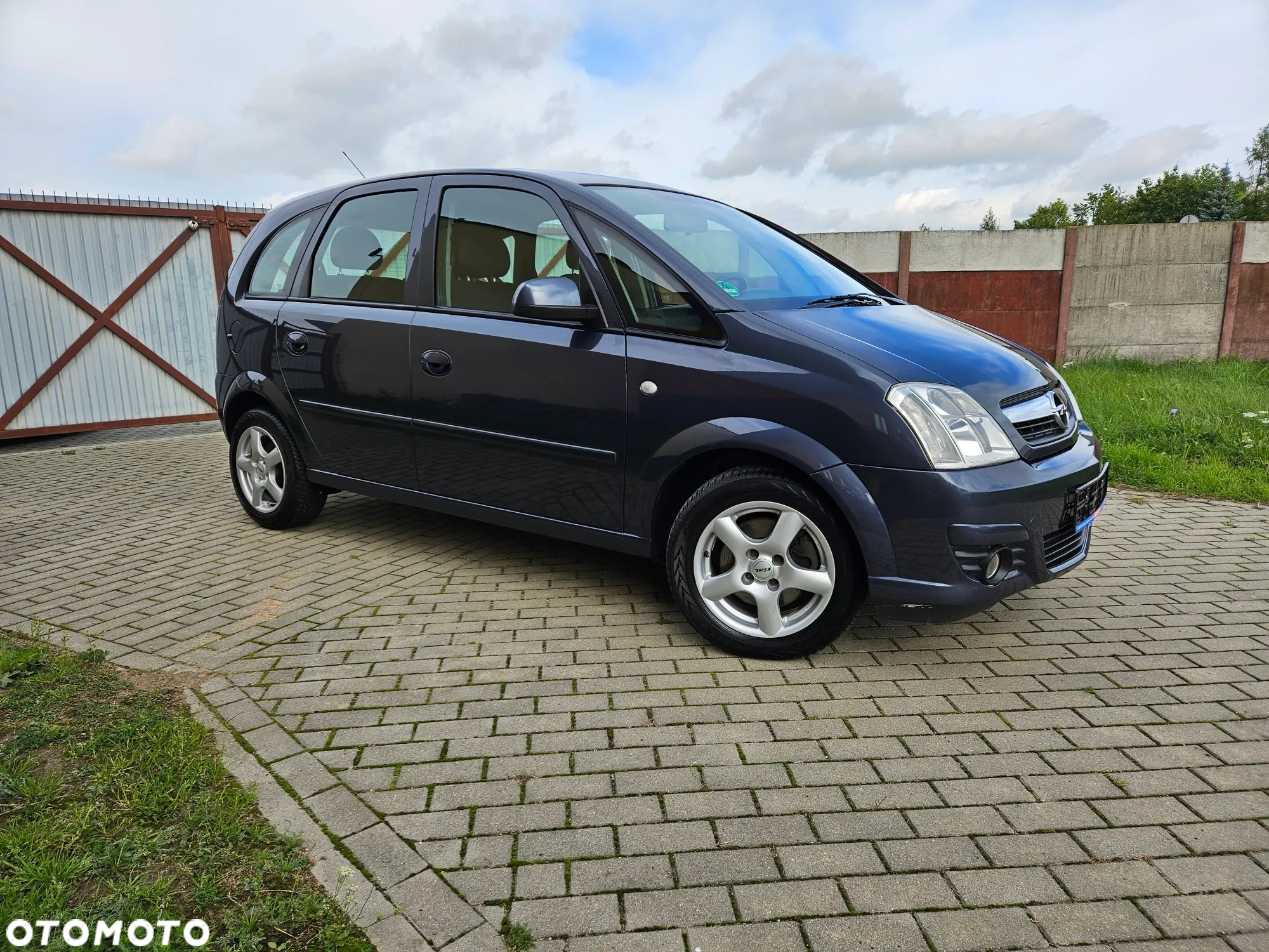 Opel Meriva 1.6 16V Innovation 110 Jahre - 3