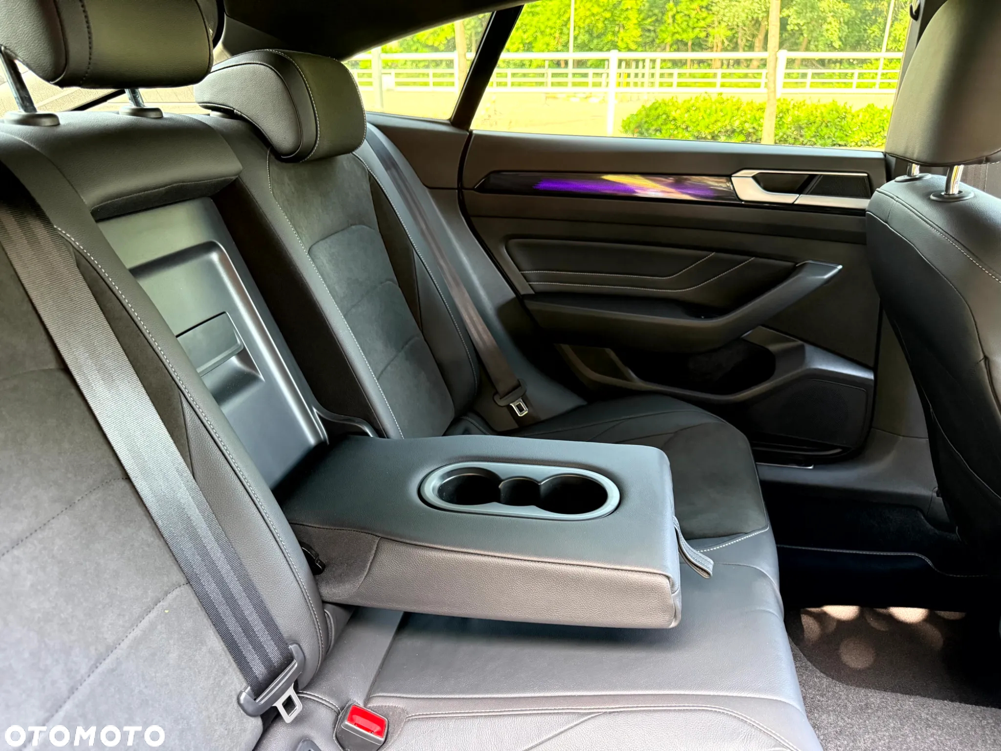 Volkswagen Arteon 2.0 TSI R-Line DSG - 34