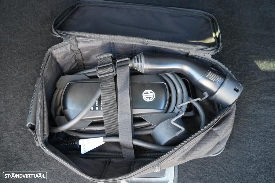 MG EHS 1.5 T-GDI Plug-in Hybrid Luxury - 6