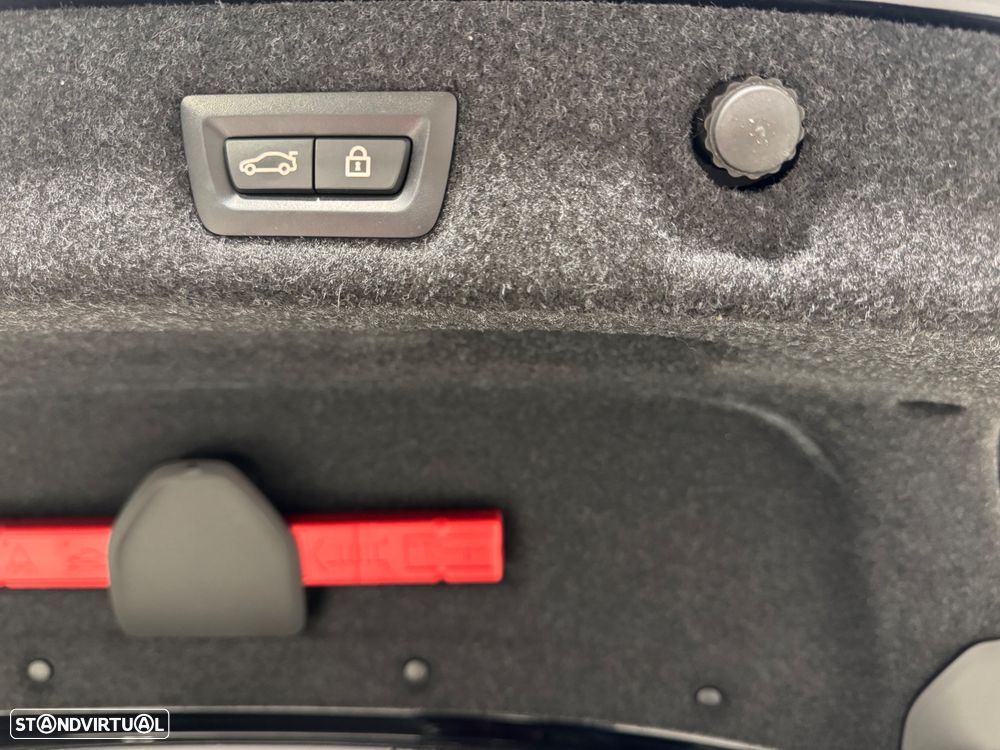 BMW 545 e xDrive Pack M - 27