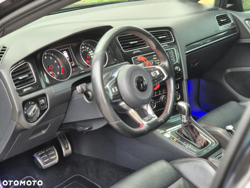 Volkswagen Golf GTI Performance BlueMotion Technology DSG - 15