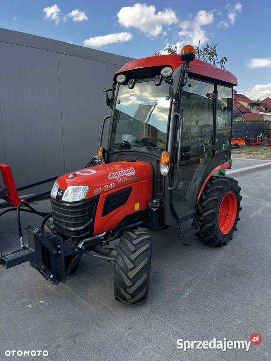 Kubota B1-241 - 1