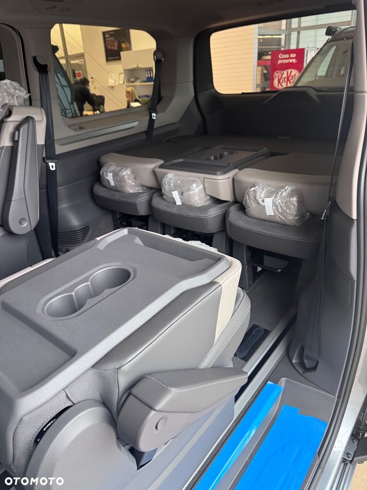 Volkswagen Multivan 2.0 TDI L2 Life DSG - 10