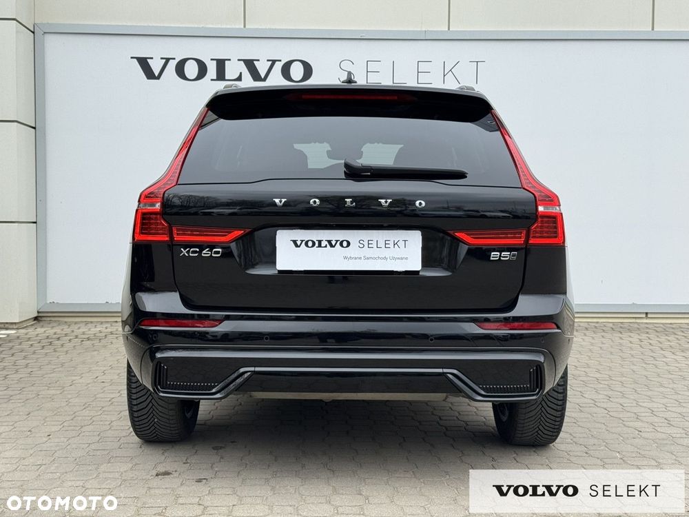 Volvo XC 60 B5 B AWD Plus Dark - 6