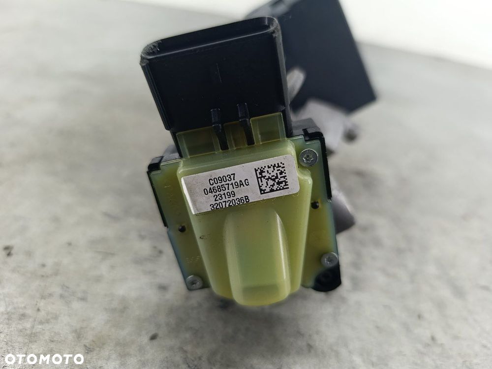 STACYJKA DODGE CALIBER 04685719AG 05026228AK 1.8 16V - 2