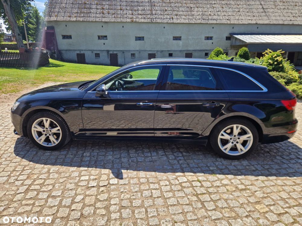 Audi A4 Avant 2.0 TDI Design - 6