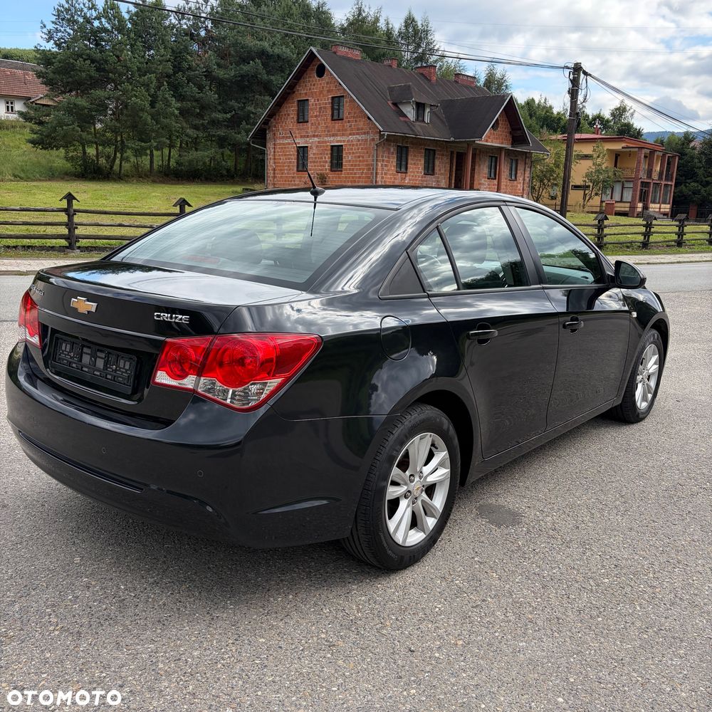 Chevrolet Cruze 1.6 LT+ - 18