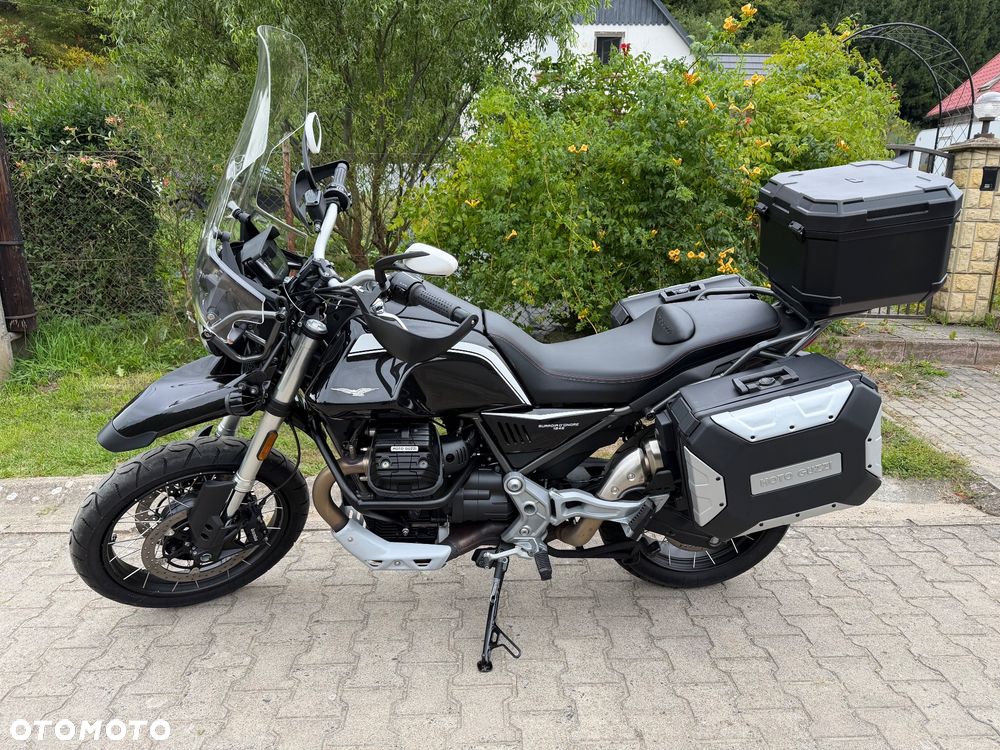 Moto Guzzi V85