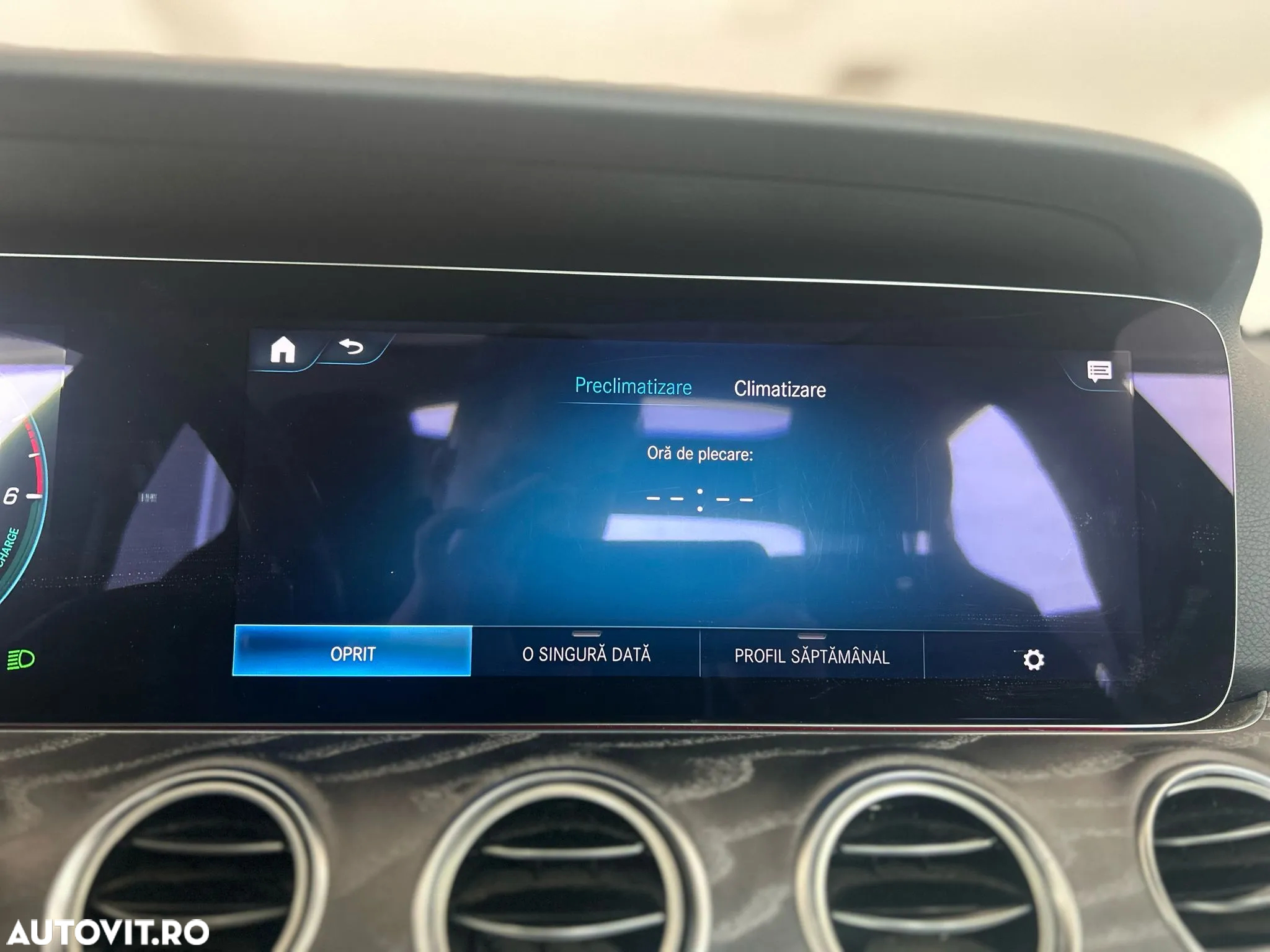 Mercedes-Benz E 300 de 4Matic 9G-TRONIC Avantgarde - 27