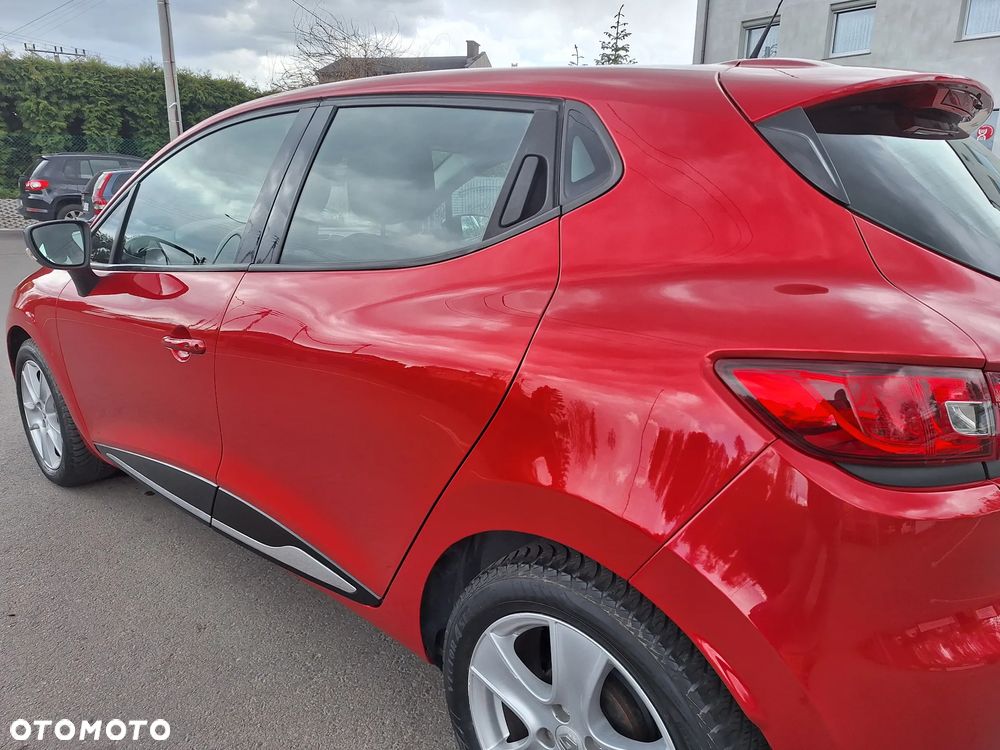 Renault Clio TCe 90 Paris - 11