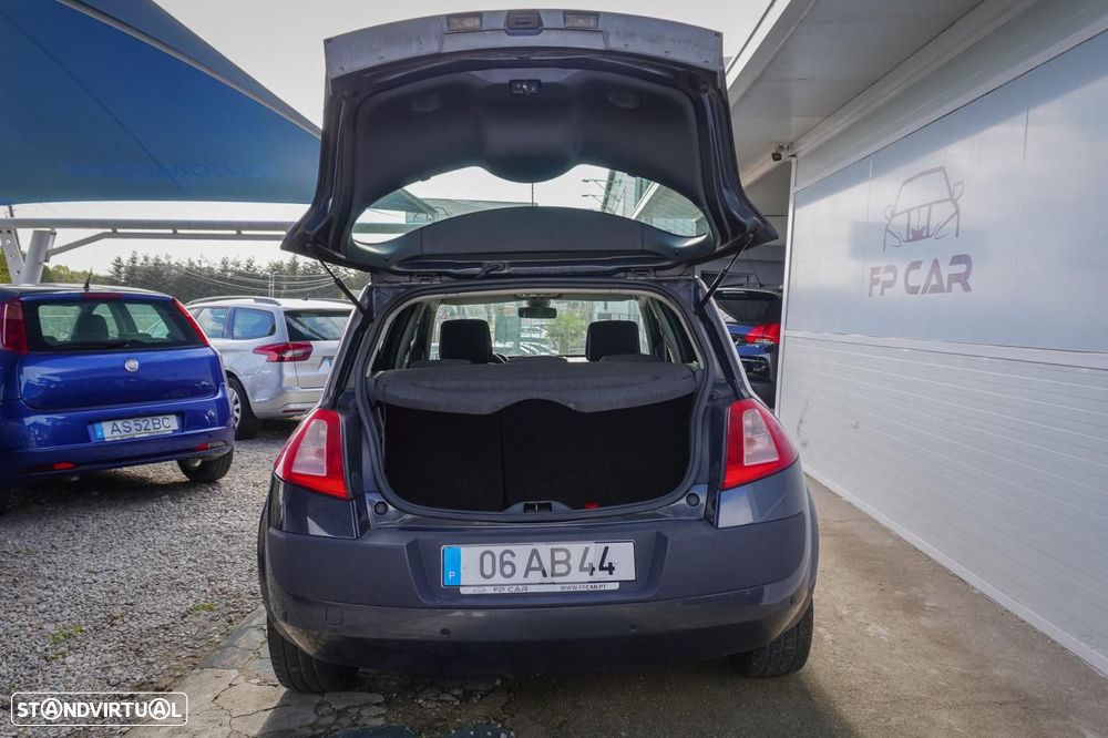 Renault Mégane 1.5 dCi Pack - 12