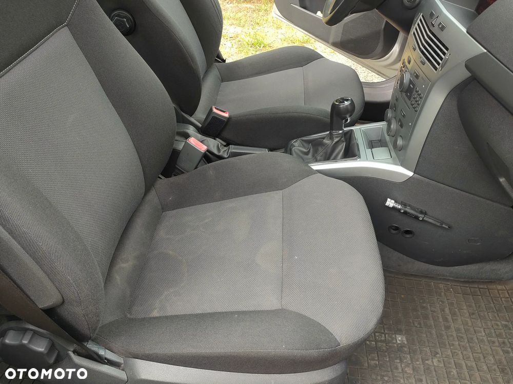 Opel Astra 1.6 - 13