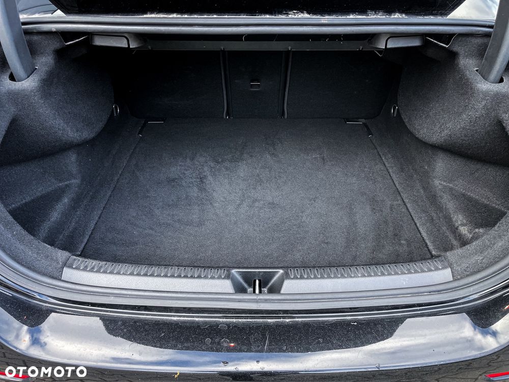 Mercedes-Benz Klasa A 180 7G-DCT AMG Line - 8