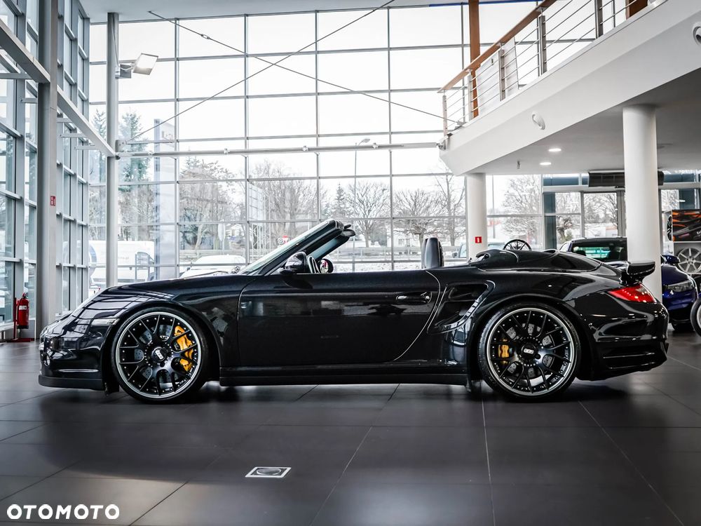 Porsche 911 Turbo S - 5