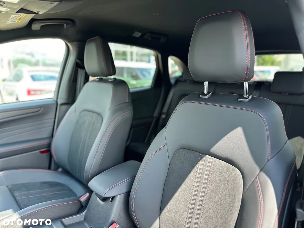Ford Kuga 2.5 FHEV AWD ST-Line X eCVT - 13