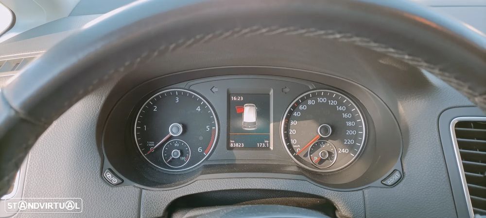 VW Sharan 2.0 TDI Highline - 4