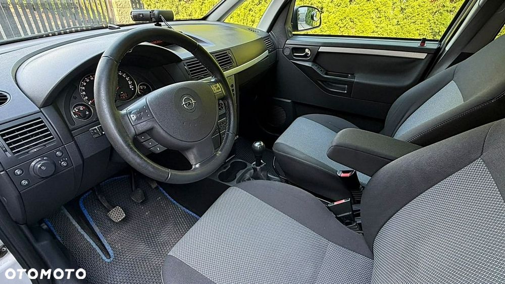 Opel Meriva - 12