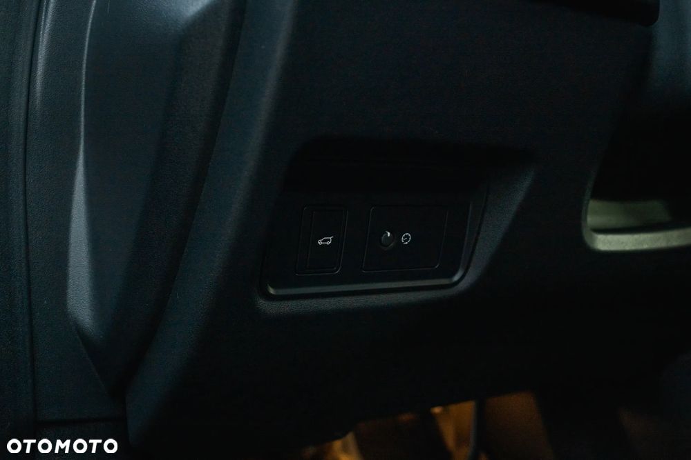 Jaguar E-Pace D200 AWD R-Dynamic SE - 34