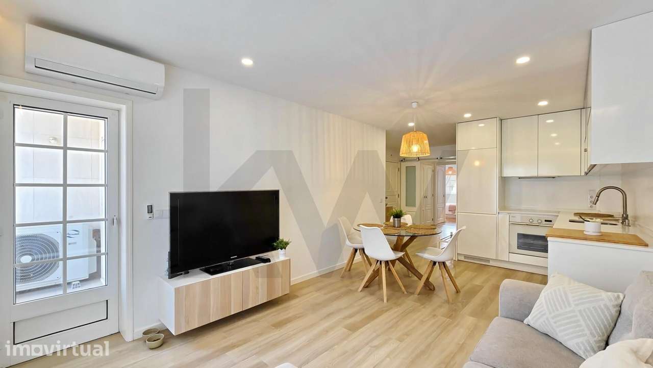 Apartamento com 3 Quartos na Praia da Barra - A Dois Passos do Mar! - Grande imagem: 4/33