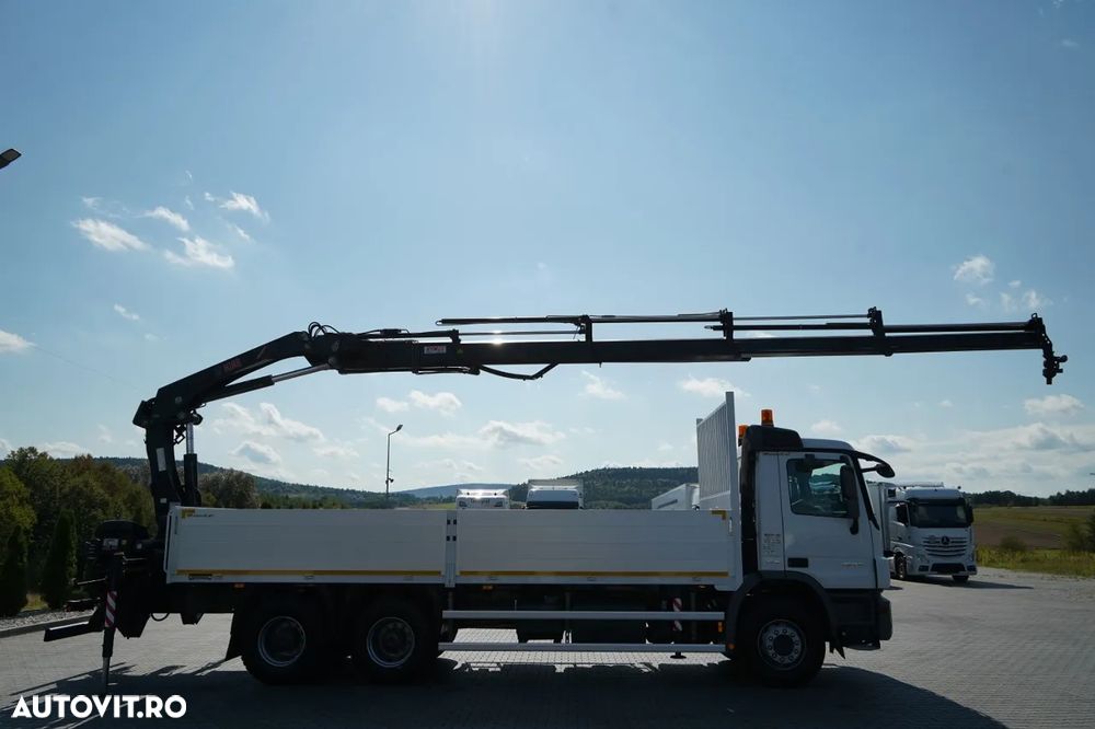 Mercedes-Benz ACTROS 2636 / 6x4 / CAROSERIE DE LIVRARE 7 M + HIAB HDS - EXTENSIE 12,6 M / PODEA REZISTENTĂ / RADIOCOMANDĂ / ROTATOARE / IMPORTAT - 7