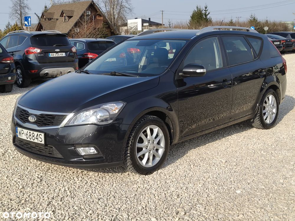 Kia Ceed 1.6 CRDi 90 ISG Spirit - 11