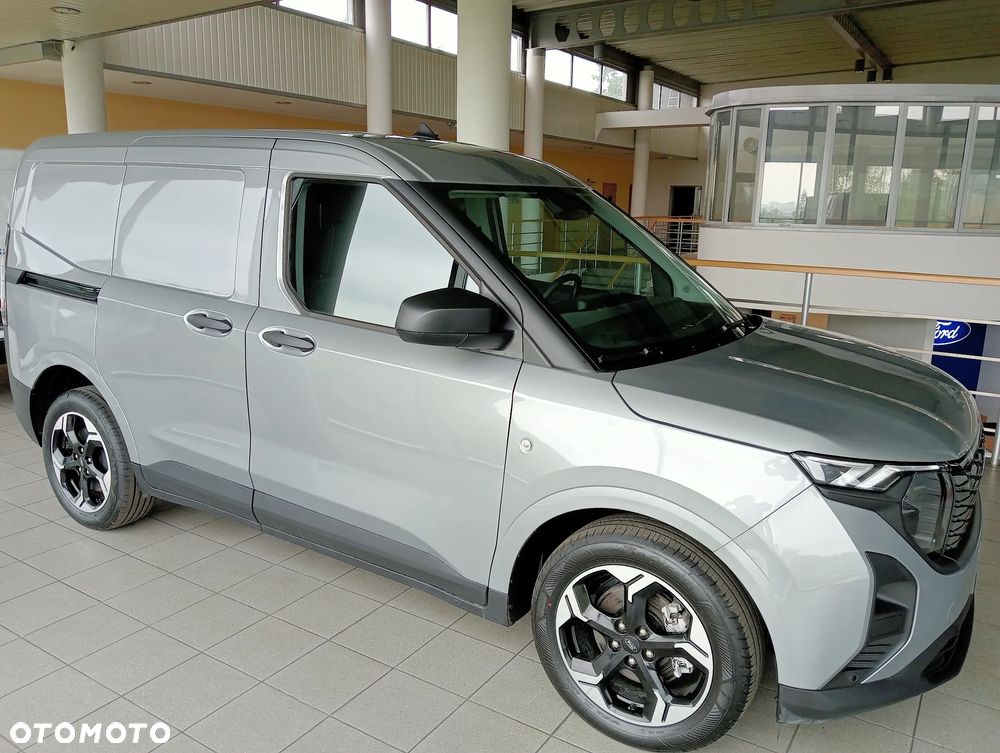 Ford E-Transit Couirer - 4