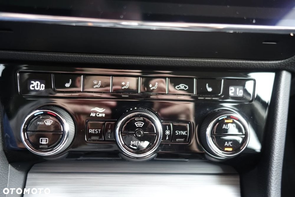 Skoda Superb 1.5 TSI Style DSG - 18