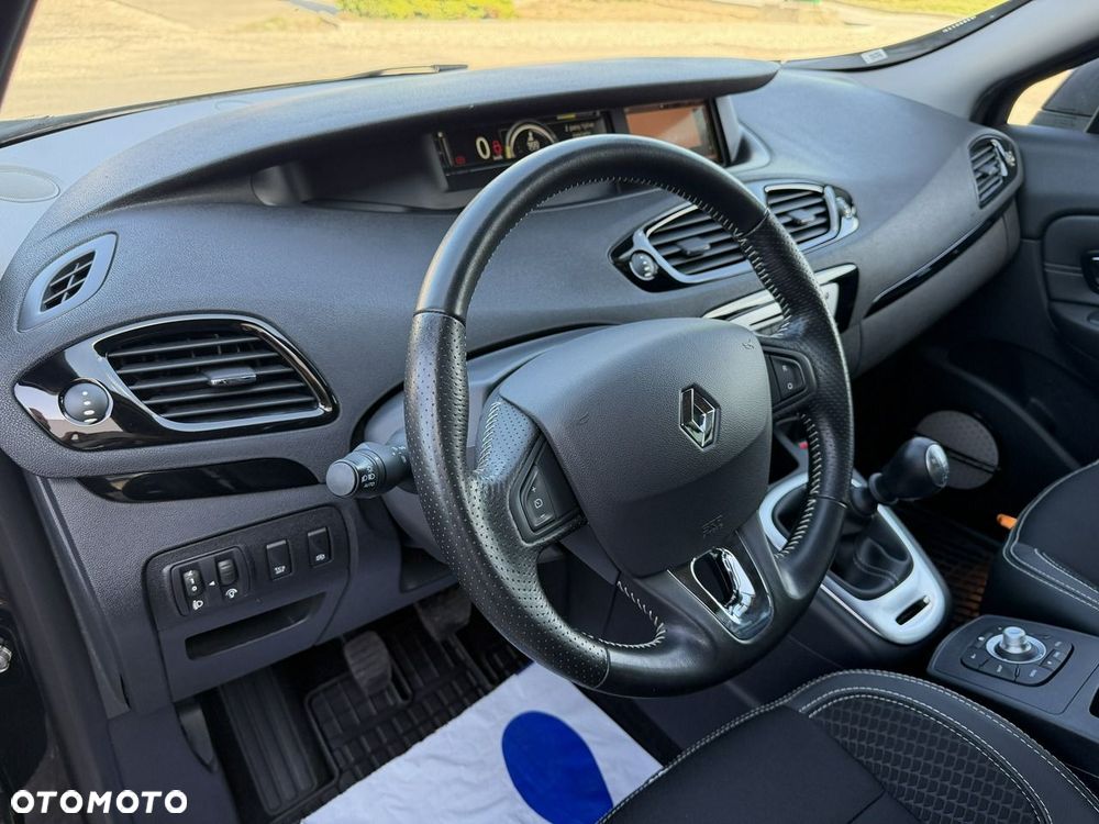 Renault Grand Scenic ENERGY TCe 130 BOSE EDITION - 20