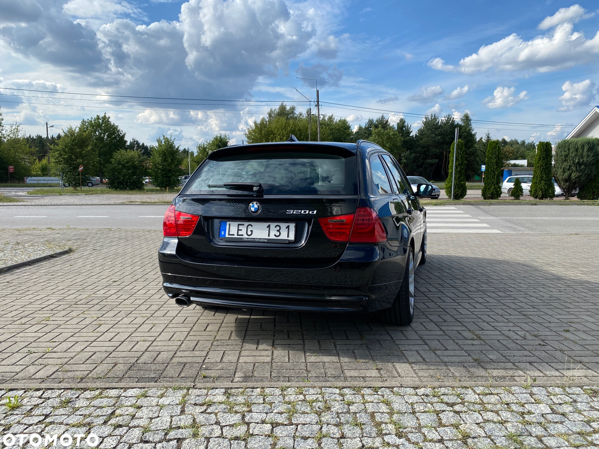 BMW Seria 3 320d DPF Touring - 9