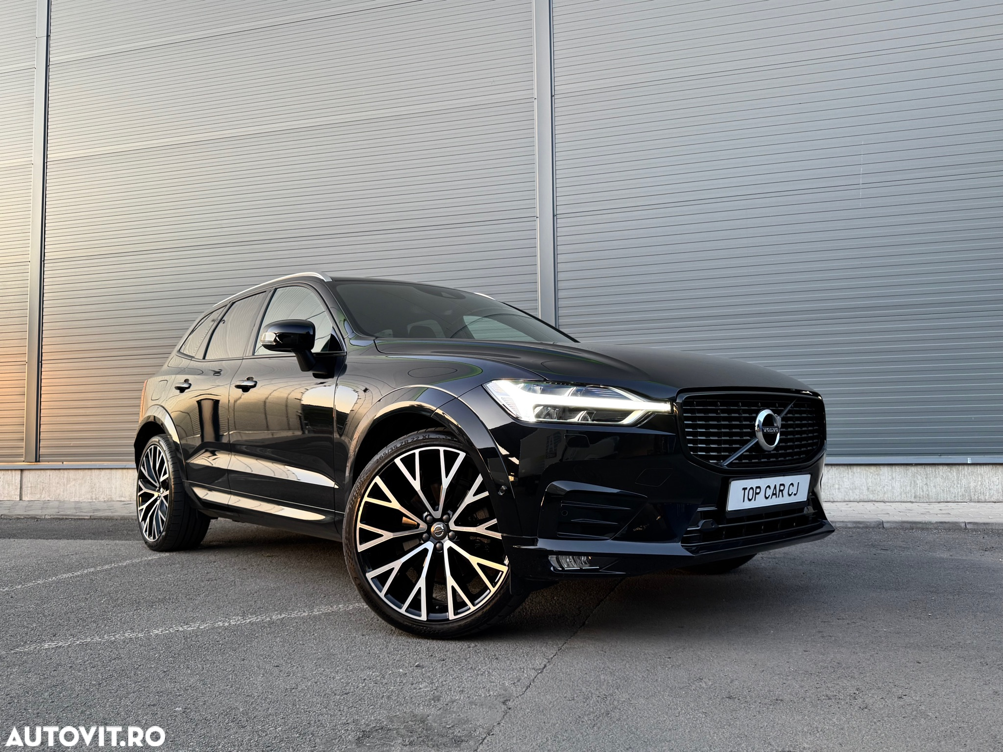 Volvo XC 60 D5 AWD R-Design - 2